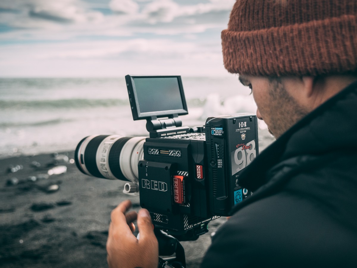 JC PIERI FORMATION PHOTO VIDEO CREER L’EFFET DARK EN PHOTO, L’AVENTURE SUR UN GLACIER EN ISLANDE